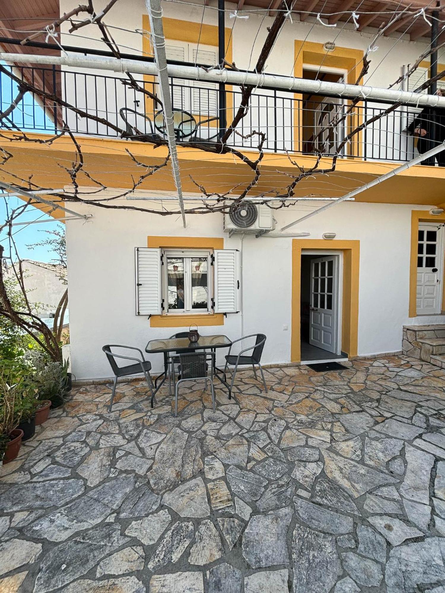 Antigone Apartments Kassiopi Exterior photo
